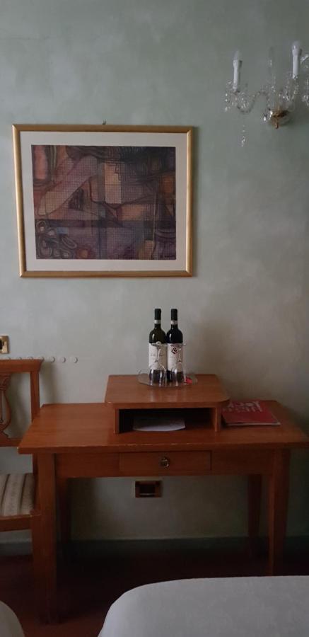 B&B Palazzo Al Torrione 2 San Gimignano Eksteriør billede