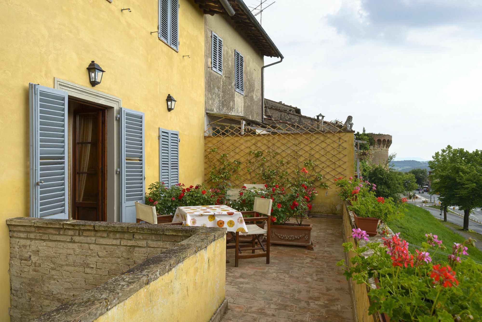 B&B Palazzo Al Torrione 2 San Gimignano Eksteriør billede